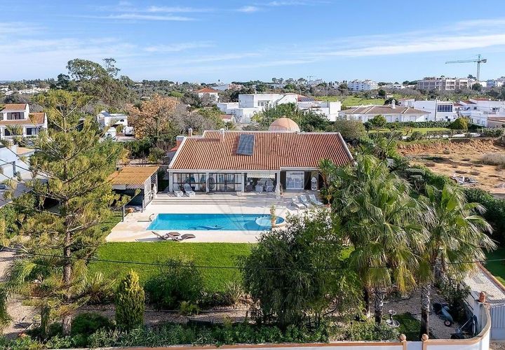 Villa a Alvor, Faro, Alvor - € 980.000 | Ref: 122881008-507 - foto 1