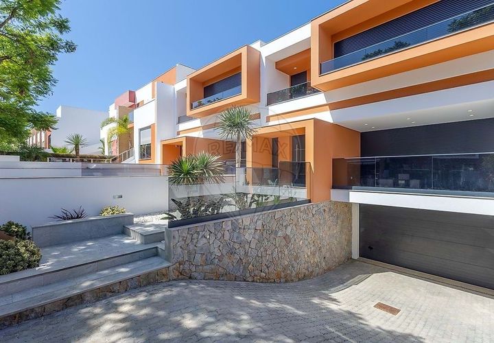 Villa a Portimao, Faro, Portimao - € 985.000 | Ref: 122881202-351 - foto 1