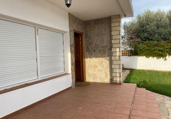 Villa i Vinaros, Castellon, Vinaros - € 350.000 | Ref: C-1469/6911 - foto 1