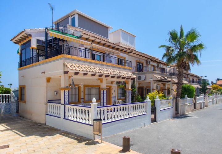 Bungalow i Punta Prima, Alicante, Punta Prima - € 188.700 | Ref: MLSC2819554 - foto 1