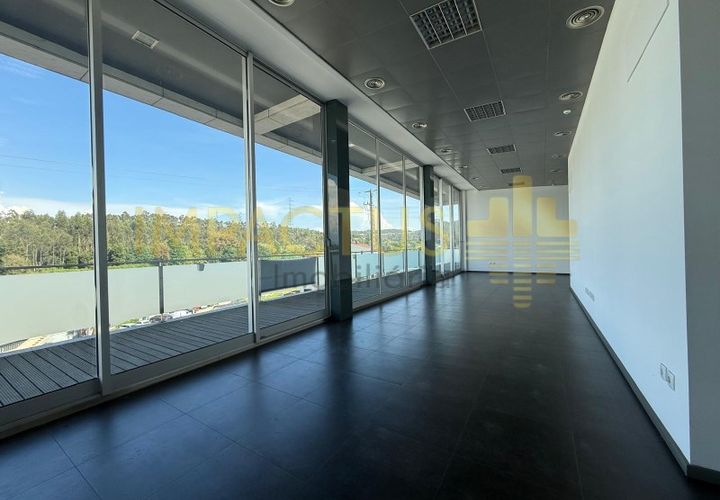L'establiment comercial a Trofa, Porto, Trofa - € 1.700/mes | Ref: TC 1268-2 - foto 1