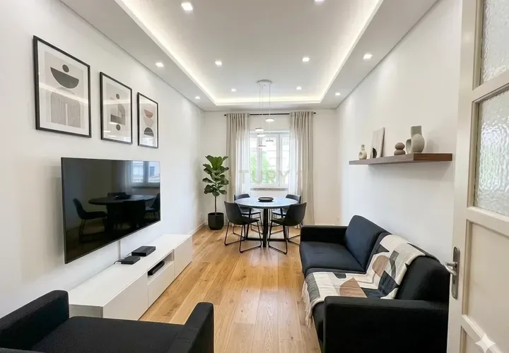 Lejlighed i Amadora, Lisbon, Amadora - € 250.000 | Ref: C0221-03882 - foto 1