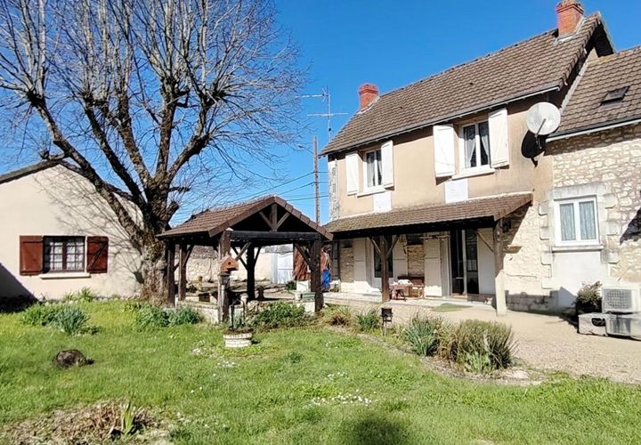 Villa in Chatellerault, Vienne, Chatellerault - € 168.480 | Ref: 261_LHT-0026175 - foto 1