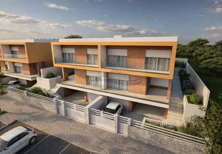 Helårsgrund i Amadora, Lisbon, Amadora - € 250.000 | Ref: AP2499 - foto 1