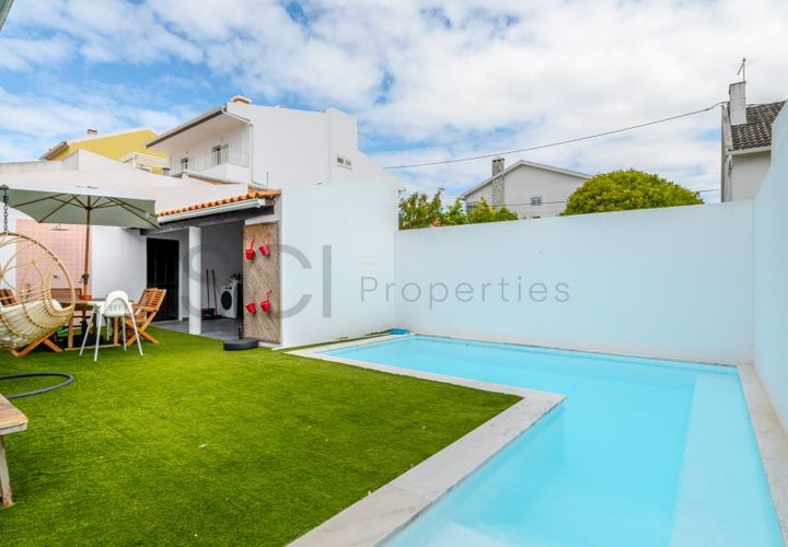 Villa em Almada, Setubal, Almada - € 525.000 | Ref: 10797 - foto 1