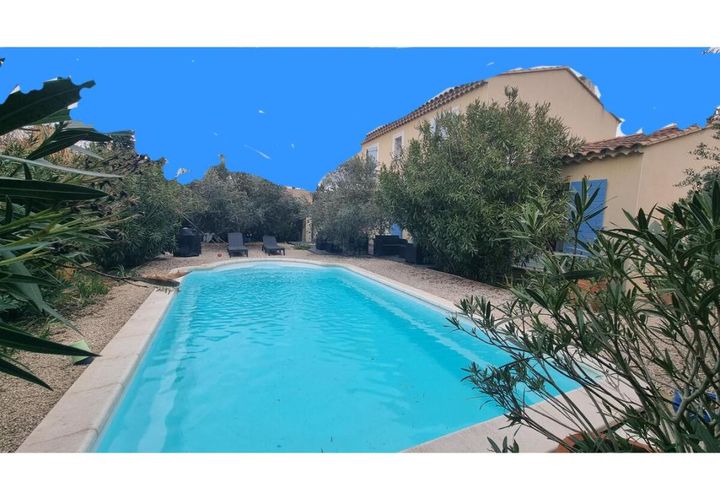 Villa i Cheval-Blanc, Vaucluse, Cheval-Blanc - € 598.500 | Ref: 85189 - foto 1
