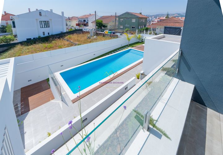 Villa a Loures, Lisbon, Loures - € 850.000 | Ref: TRI-144-25-CS (1) - foto 1