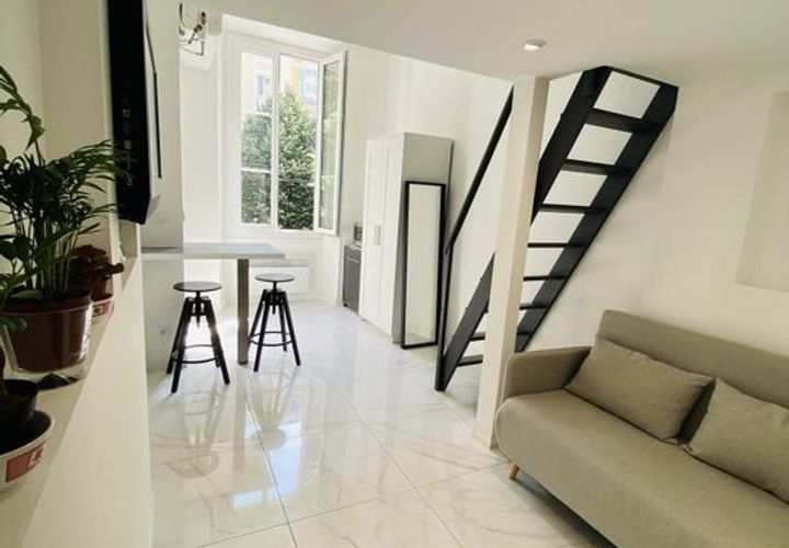 Estudi a Nice, Alpes-Maritimes, Nice - € 700/mes | Ref: 744397 - foto 1
