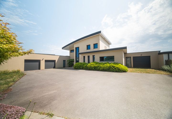 Villa a Saint-Renan, Finistere, Saint-Renan - € 750.000 | Ref: getkey_7364 - foto 1