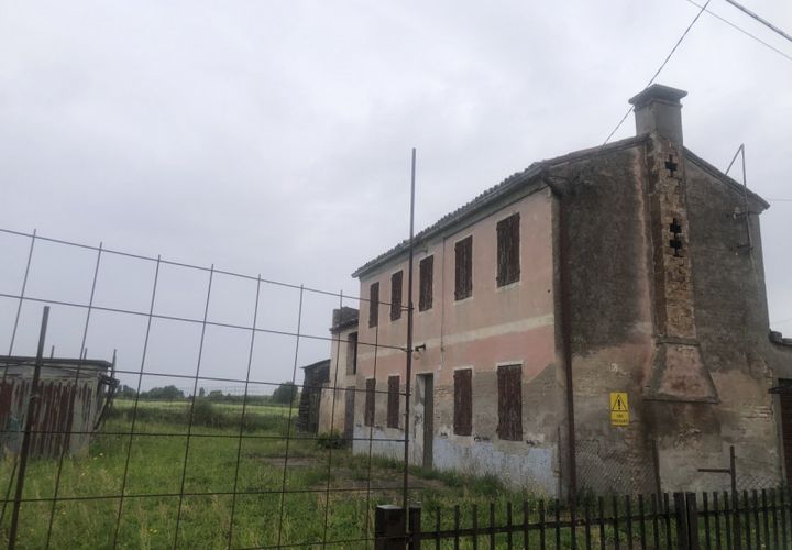 Villa a Tribano, Padua, Tribano - € 115.000 | Ref: csz15 - foto 1