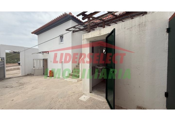 Villa a Alenquer, Lisbon, Alenquer - € 400/mes | Ref: MRD151_C - foto 1