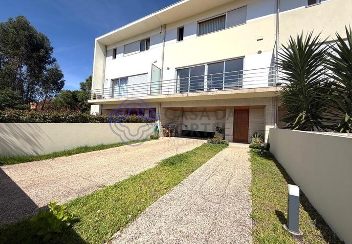 Rækkehus i Guimaraes, Braga, Guimaraes - € 440.000 | Ref: 1129381 - foto 1