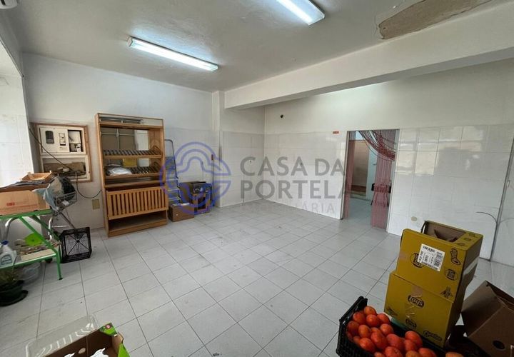 Erhvervsejendom i Odivelas, Lisbon, Odivelas - € 100.000 | Ref: 1128831 - foto 1