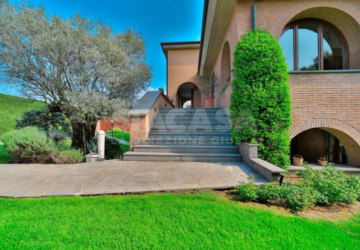Villa a Bernareggio, Monza and Brianza, Bernareggio - € 986.000 | Ref: VILLA.BERNAREGGIO-IZ986V - foto 1