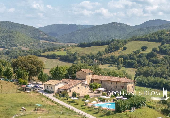 Farm hus i Umbertide, Perugia, Umbertide - € 1.680.000 | Ref: PER2419-1154030 - foto 1