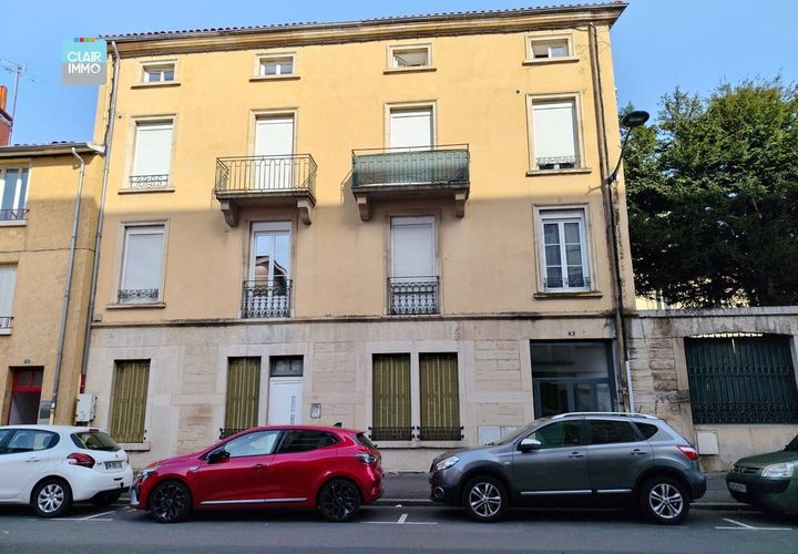 Lejlighed i Macon, Saone-et-Loire, Macon - € 166.000 | Ref: 12230CY301 - foto 1