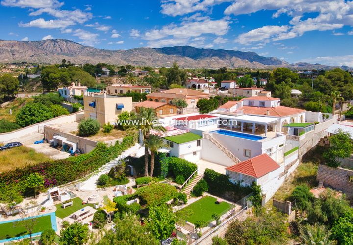 Landejendom i Albatera, Alicante, Albatera - € 560.000 | Ref: ALBA PCEK - foto 1