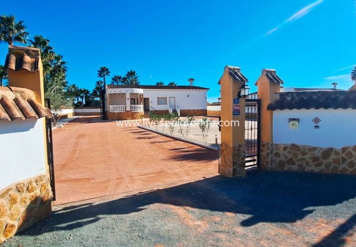 Landejendom i Catral, Alicante, Catral - € 485.000 | Ref: CAT VR DAN - foto 1