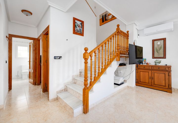 Villa i Playa Flamenca, Alicante, Playa Flamenca - € 395.000 | Ref: R11954 - foto 1