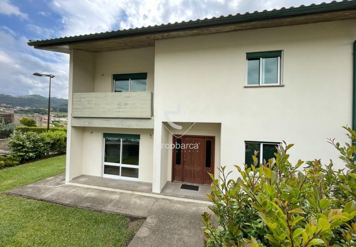 Rækkehus i Arcos de Valdevez, Viana do Castelo, Arcos de Valdevez - € 404.000 | Ref: AV6310 - foto 1