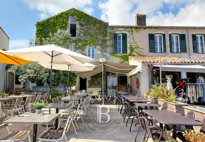 Villa i La Flotte, Charente-Maritime, La Flotte - € 4.620.000 | Ref: 86999766 - foto 1