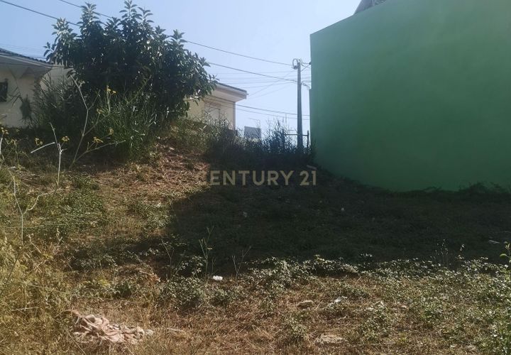 Helårsgrund i Camarate, Lisbon, Camarate - € 60.000 | Ref: C0246-02620 - foto 1