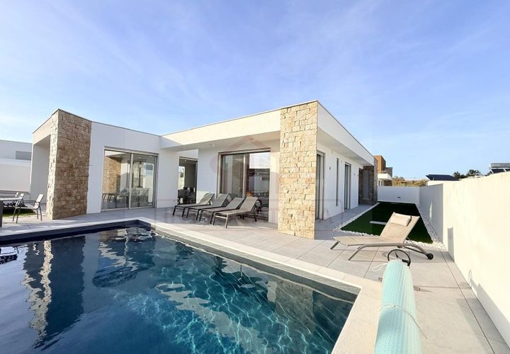 Villa i Santo Onofre e Serra do Bouro, Leiria, Santo Onofre e Serra do Bouro - € 599.000 | Ref: ICA2574 - foto 1