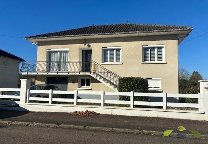 Villa Saint-Leonard-de-Noblat, Haute-Vienne, Saint-Leonard-de-Noblat - € 193.000 | Ref: 4137_S - photo 1