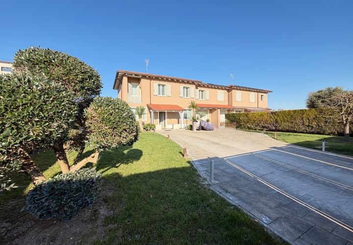 Villa a Cesena, Forli-Cesena, Cesena - € 445.000 | Ref: 665 - foto 1