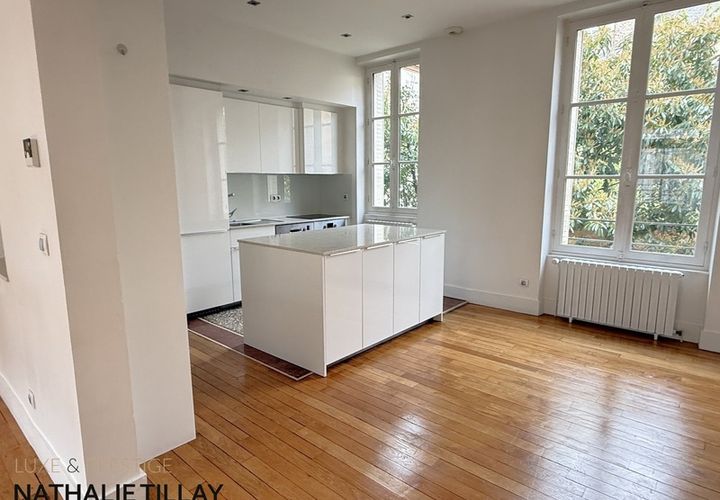 Villa a Orleans, Loiret, Orleans - € 882.000 | Ref: 340937455438 - foto 1