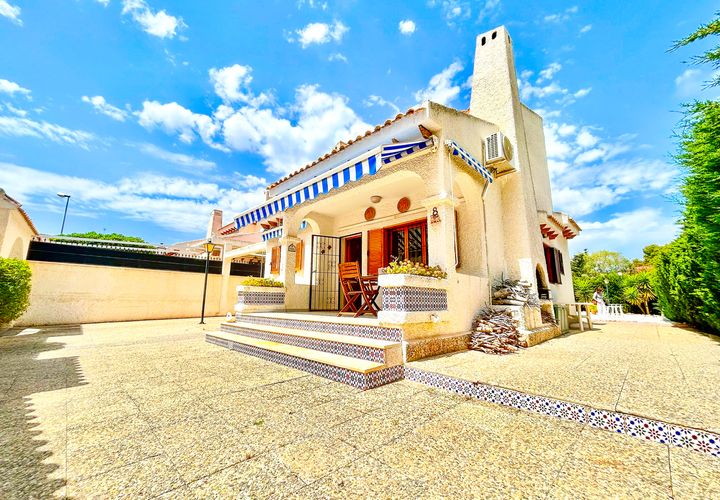 Villa a La Zenia, Alicante, La Zenia - € 630.000 | Ref: 778947 - foto 1