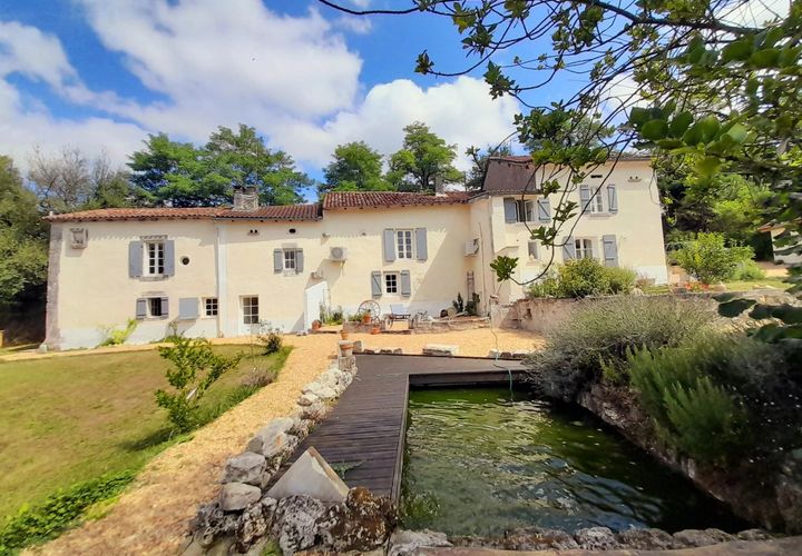 Landsbyhus i Verteillac, Dordogne, Verteillac - € 335.000 | Ref: BVI76924 - foto 1