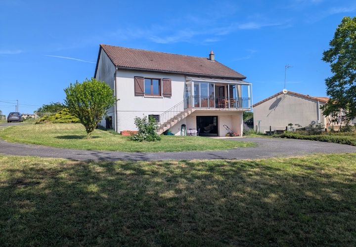Villa a Montmorillon, Vienne, Montmorillon - € 125.000 | Ref: BVI84860 - foto 1