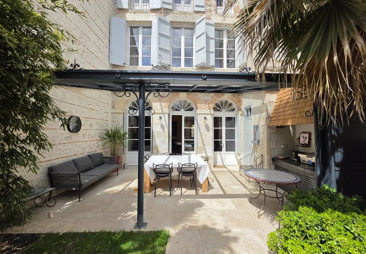 Villa a Agen, Lot-et-Garonne, Agen - € 850.000 | Ref: BVI85444 - foto 1