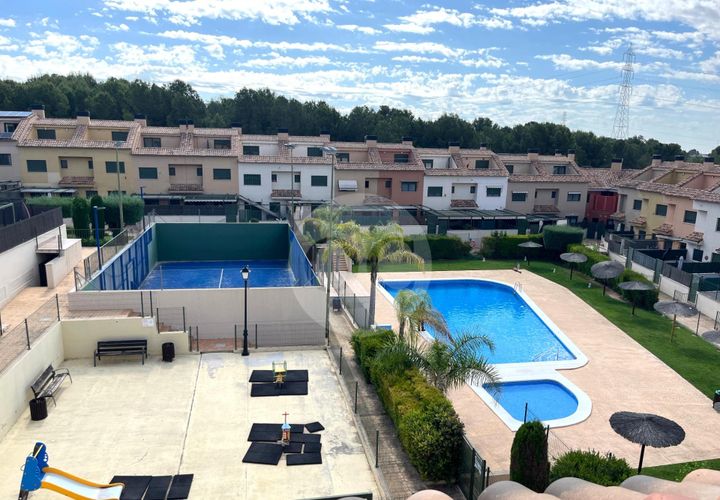 Reihenhaus in Betera, Valencia, Betera - € 2.150/Monat | Ref: TB064/6904 - Foto 1