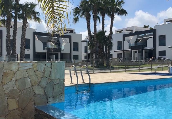 Bungalou a La Zenia, Alicante, La Zenia - € 339.000 | Ref: MLSC4437422 - foto 1