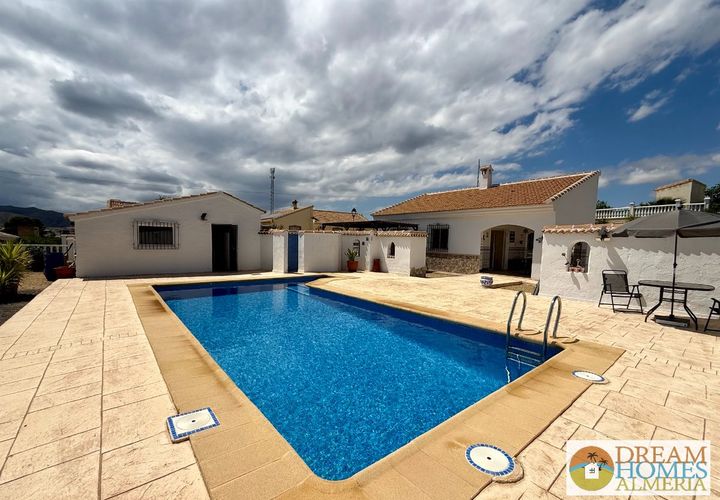 Villa i Arboleas, Almeria, Arboleas - € 320.000 | Ref: EAF-75059840 - foto 1