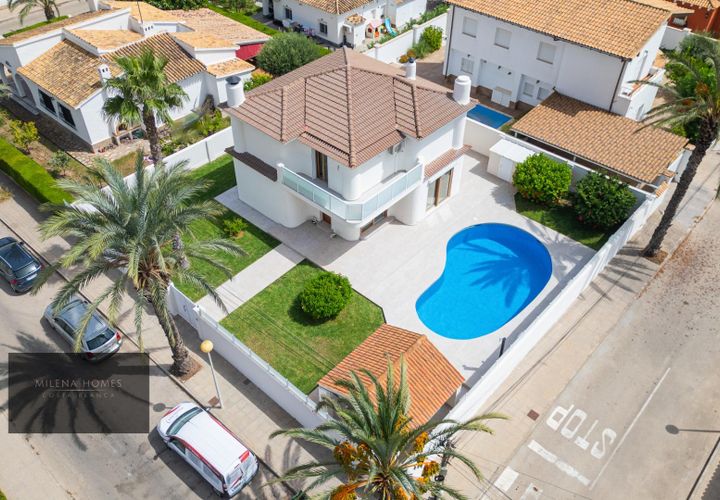 Villa a Cabo Roig, Alicante, Cabo Roig - € 1.400.000 | Ref: MLSC3988701 - foto 1