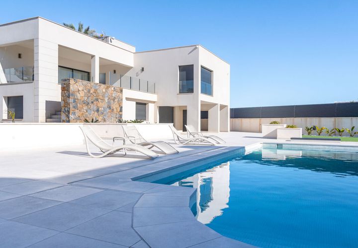 Villa i Torrevieja, Alicante, Torrevieja - € 1.490.000 | Ref: MLSC7592154 - foto 1