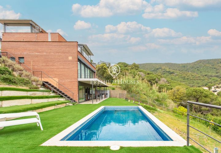 Villa a Alella, Barcelona, Alella - € 1.250.000 | Ref: PH103807/3699 - foto 1