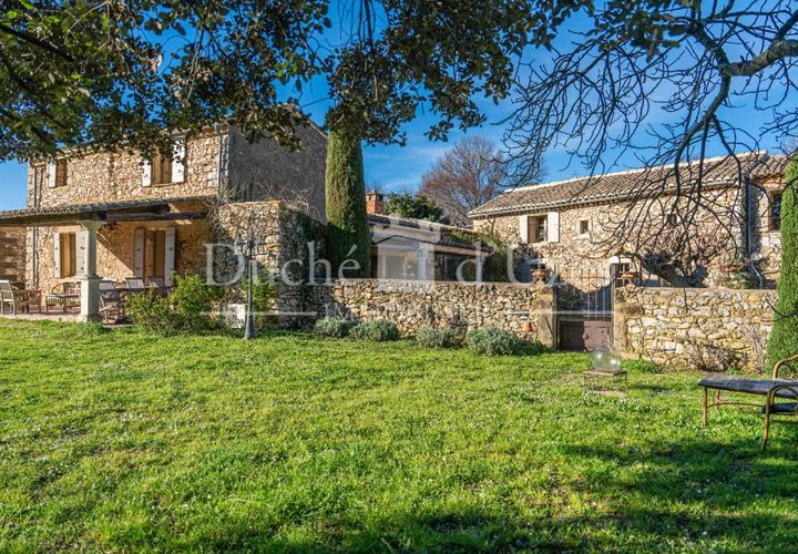 Villa i Uzes, Gard, Uzes - € 1.295.000 | Ref: 301229176 - foto 1