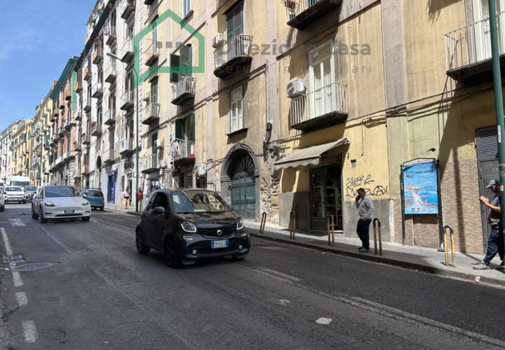Erhvervsejendom i Naples, Naples, Naples - € 200.000 | Ref: via S.rosa - foto 1