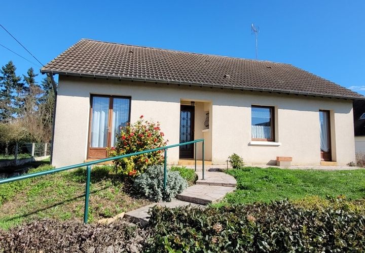 Villa i Aze, Loir-et-Cher, Aze - € 108.108 | Ref: 830031347143 - foto 1