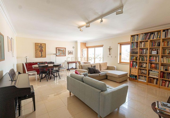 Lejlighed i Oeiras, Lisbon, Oeiras - € 665.000 | Ref: C0483-01849 - foto 1