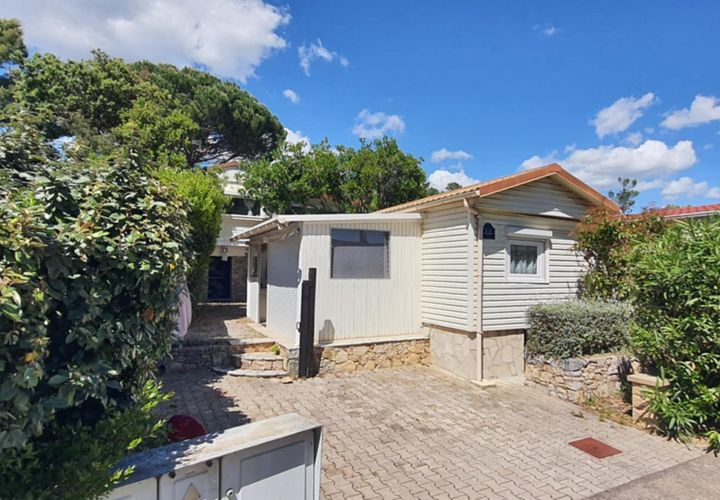 Erhvervsejendom i Frejus, Var, Frejus - € 168.000 | Ref: 39204 - foto 1
