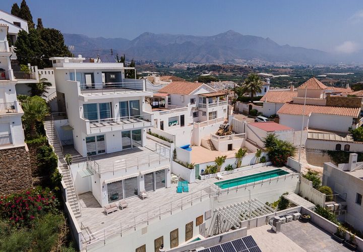 Villa i Nerja, Malaga, Nerja - € 2.400.000 | Ref: MNO1144 - foto 1