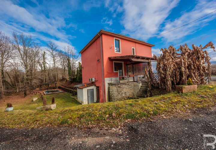 Farm hus i Bagnone, Massa and Carrara, Bagnone - € 259.000 | Ref: R07000BARU - foto 1