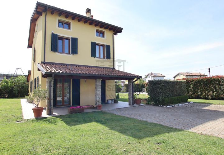 Villa i Capannori, Lucca, Capannori - € 600.000 | Ref: IA04221 - foto 1