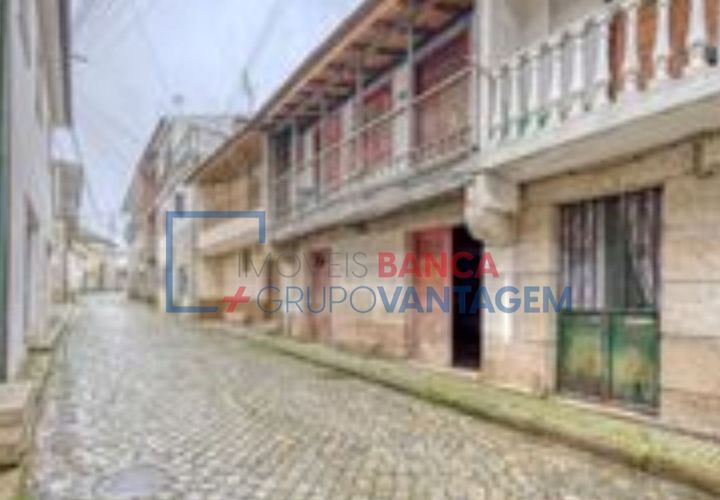 Byhus i Valpacos, Vila Real, Valpacos - € 35.000 | Ref: M-30719 - foto 1
