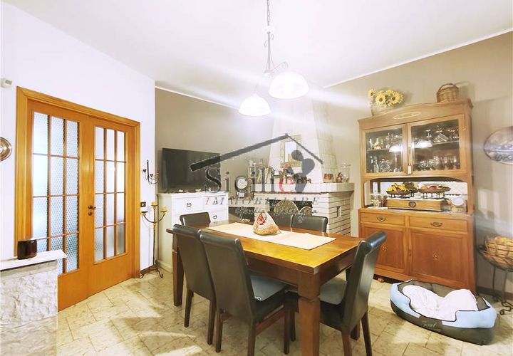 Villa i Ragusa, Ragusa, Ragusa - € 275.000 | Ref: 237 - foto 1